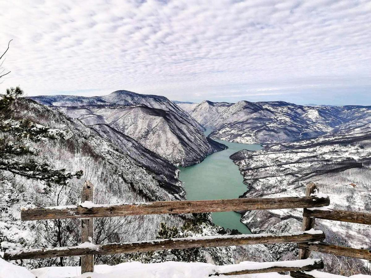 Dren - Banjska Stena Mitrovac Kültér fotó